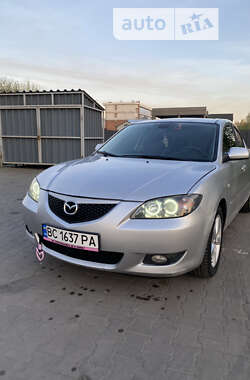 Седан Mazda 3 2005 в Червонограде