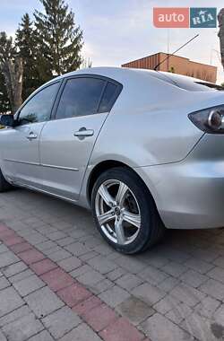Седан Mazda 3 2007 в Ужгороді