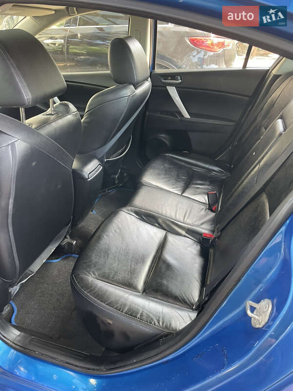 Седан Mazda 3 2011 в Борисполе фото 3 Седан Mazda 3 2011 в Борисполе