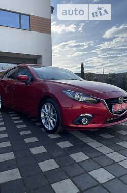 Хэтчбек Mazda 3 2016 в Стрые