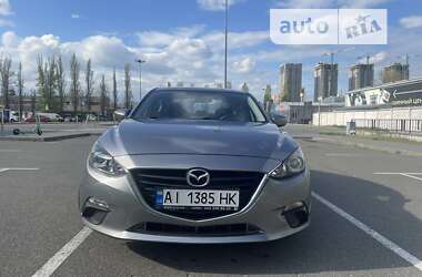 Седан Mazda 3 2015 в Киеве