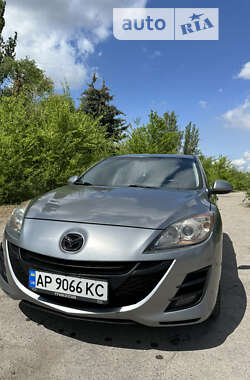 MAZDA 3 2010