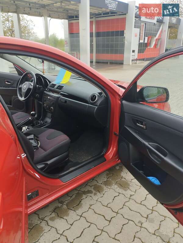 Хэтчбек Mazda 3 2004 в Львове
