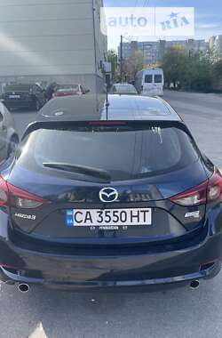 Седан Mazda 3 2016 в Черкассах