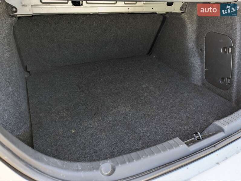 Седан Mazda 3 2014 в Обухове