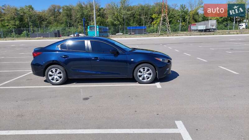 Седан Mazda 3 2014 в Запорожье