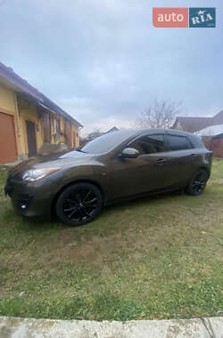 Хэтчбек Mazda 3 2009 в Надворной