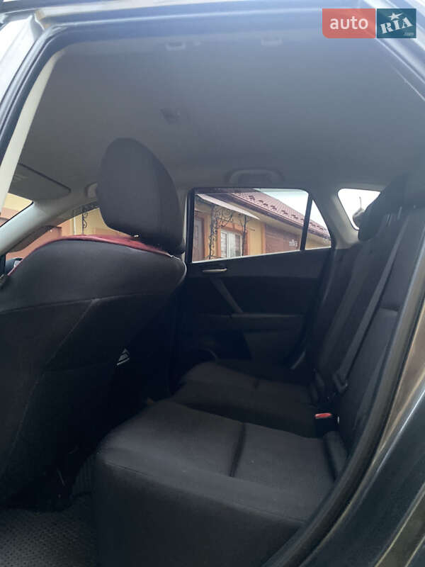 Хэтчбек Mazda 3 2009 в Надворной