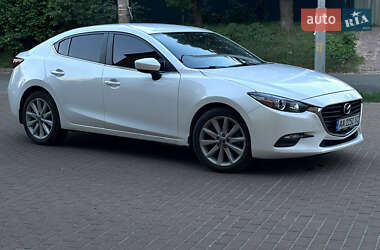 Седан Mazda 3 2018 в Киеве