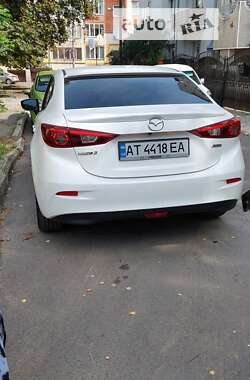Седан Mazda 3 2017 в Ивано-Франковске