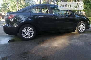 Седан Mazda 3 2011 в Києві