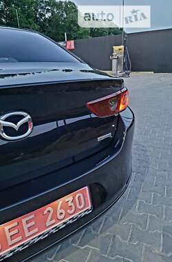 Седан Mazda 3 2019 в Львове