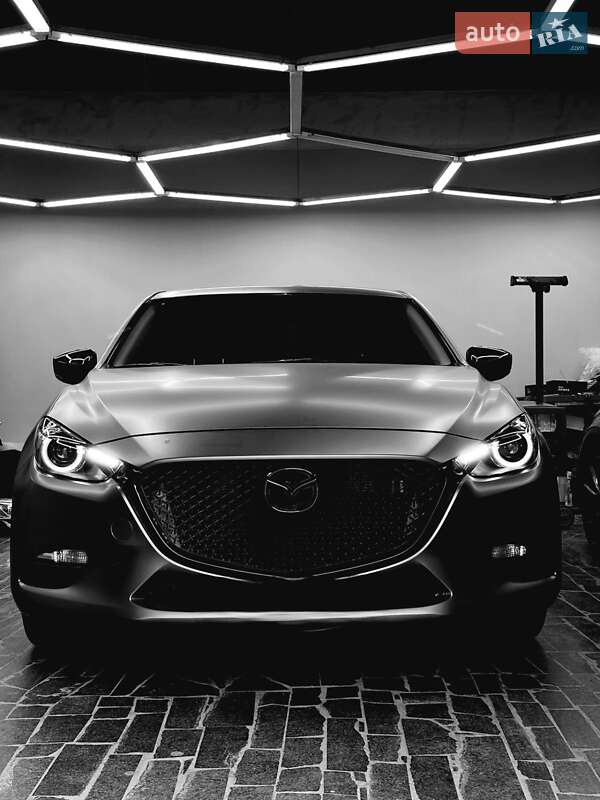 Седан Mazda 3 2017 в Днепре фото 12 Седан Mazda 3 2017 в Днепре