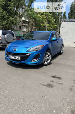 Хэтчбек Mazda 3 2009 в 