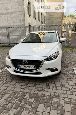 Седан Mazda 3 2018 в Киеве