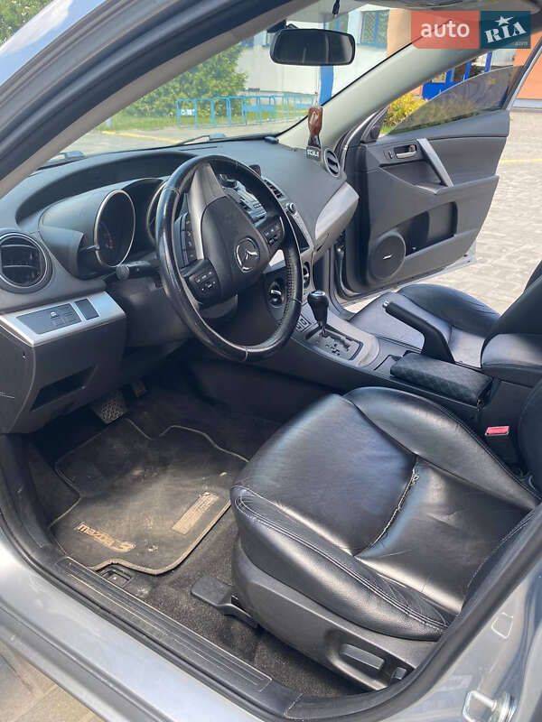 Седан Mazda 3 2012 в Львове
