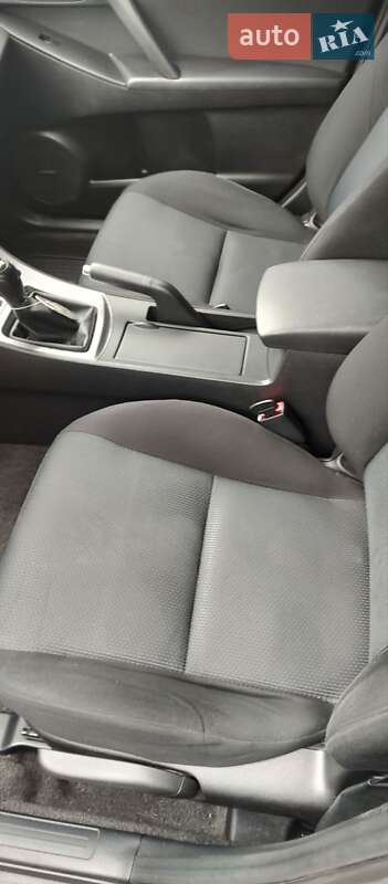 Хэтчбек Mazda 3 2010 в Ровно