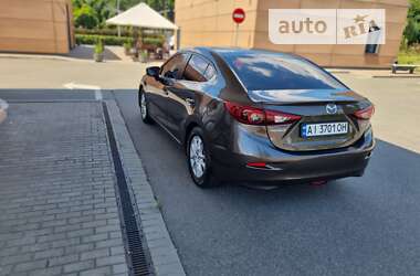 Седан Mazda 3 2014 в Киеве