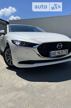 Седан Mazda 3 2019 в Киеве