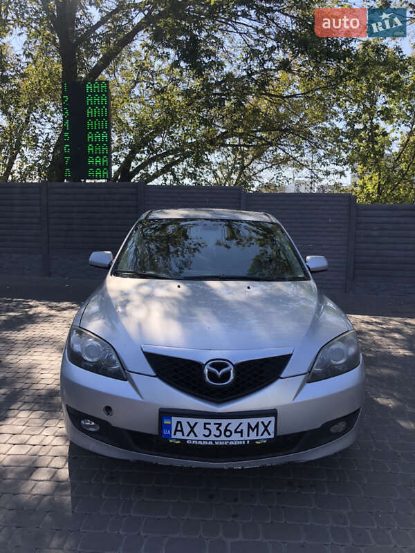 Хэтчбек Mazda 3 2006 в Черновцах