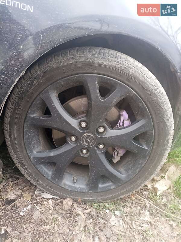 Седан Mazda 3 2005 в Павлограде