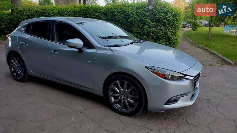Хэтчбек Mazda 3 2018 в Жмеринке