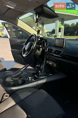 Хэтчбек Mazda 3 2014 в 