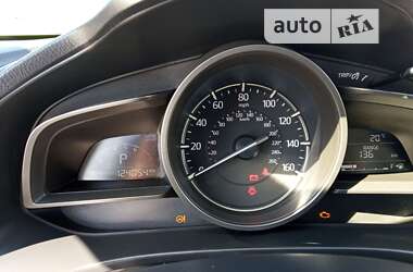 Седан Mazda 3 2016 в Днепре