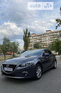 Седан Mazda 3 2016 в Киеве