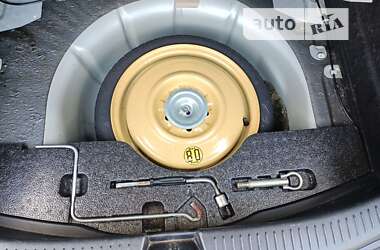 Хэтчбек Mazda 3 2008 в 