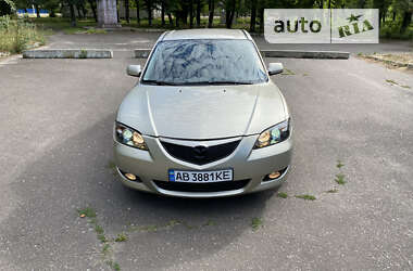 Седан Mazda 3 2004 в 