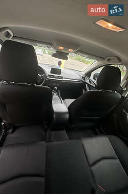 Хэтчбек Mazda 3 2018 в Киеве