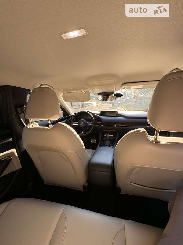 Седан Mazda 3 2019 в Львові