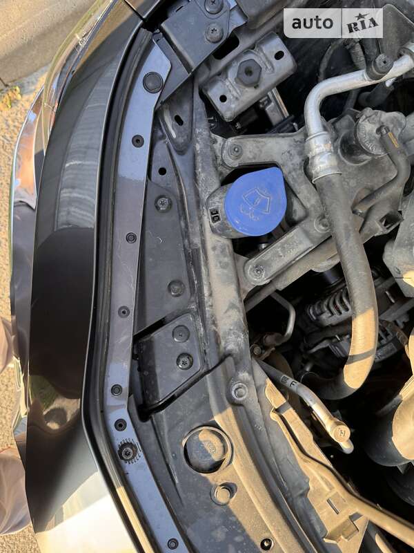 Седан Mazda 3 2019 в Львові