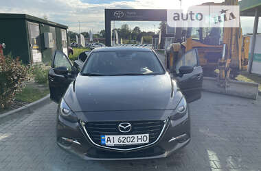 Седан Mazda 3 2017 в Киеве