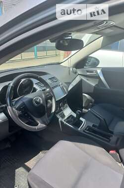 Седан Mazda 3 2010 в 