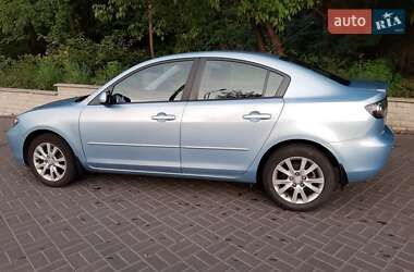 Седан Mazda 3 2006 в 