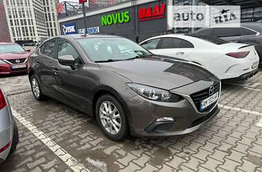 Седан Mazda 3 2016 в Києві