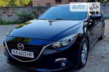 Седан Mazda 3 2016 в Днепре