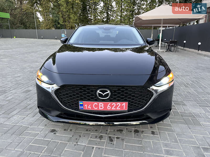 Седан Mazda 3 2019 в Новомосковську
