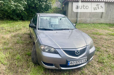 Седан Mazda 3 2005 в Кольчині