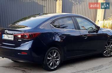 Седан Mazda 3 2018 в Борисполі