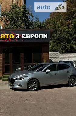 Хетчбек Mazda 3 2017 в Чернігові