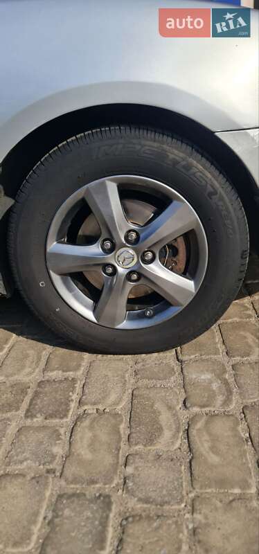 Седан Mazda 3 2004 в Новомосковске