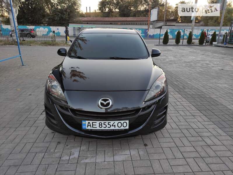 Седан Mazda 3 2010 в Запоріжжі