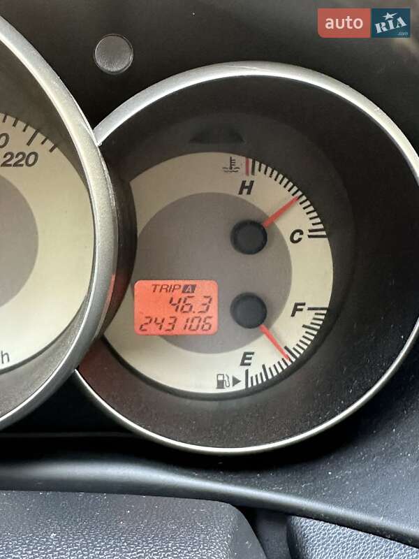 Седан Mazda 3 2007 в Южном