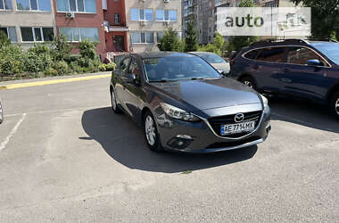 Хетчбек Mazda 3 2016 в Дніпрі