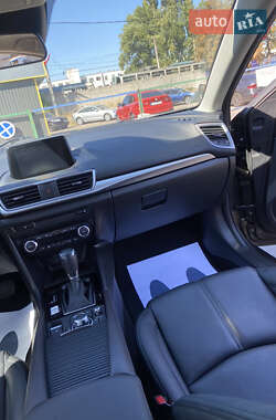 Хэтчбек Mazda 3 2017 в 