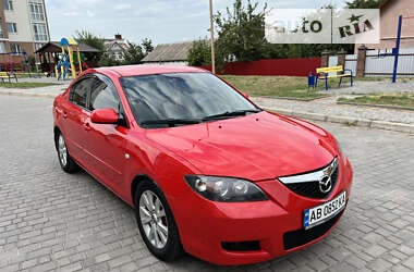 Седан Mazda 3 2007 в Остроге