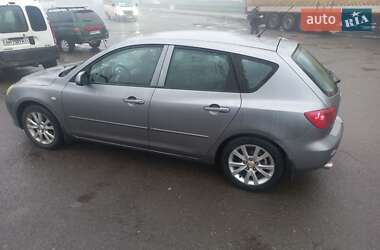 Хэтчбек Mazda 3 2005 в Малине